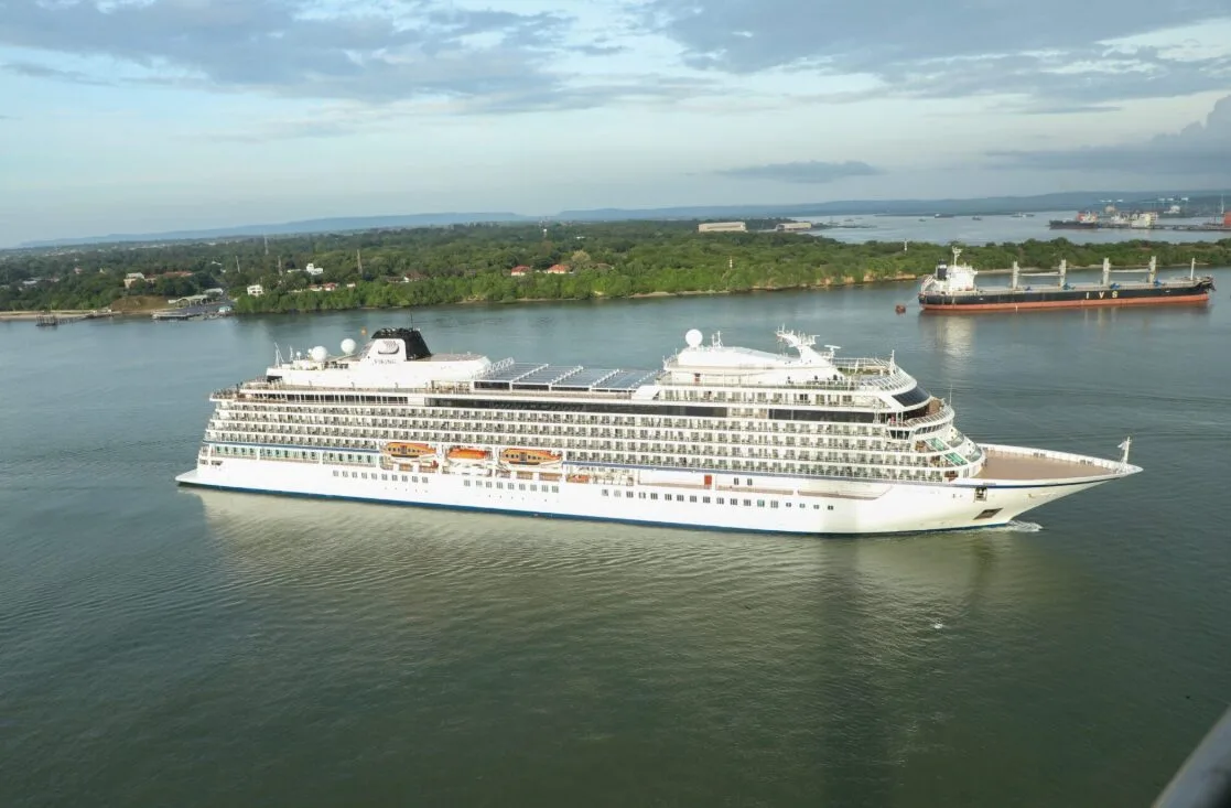 Viking Sky docks in Mombasa with 789 passengers, boosting tourism, wildlife visits, and the local economy.